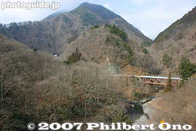 The area is part of the Chichibu-Tama National Park.
Keywords: yamanashi tabayama-mura village tamagawa river