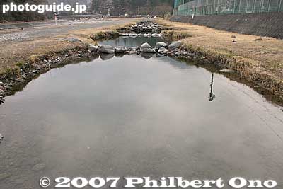 Riverside fishing ponds
Keywords: yamanashi tabayama-mura village tama river tamagawa fishing pond